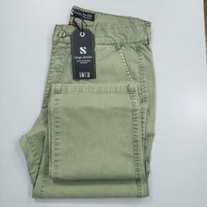 Calça de sarja com elastano verde claro com elastano 